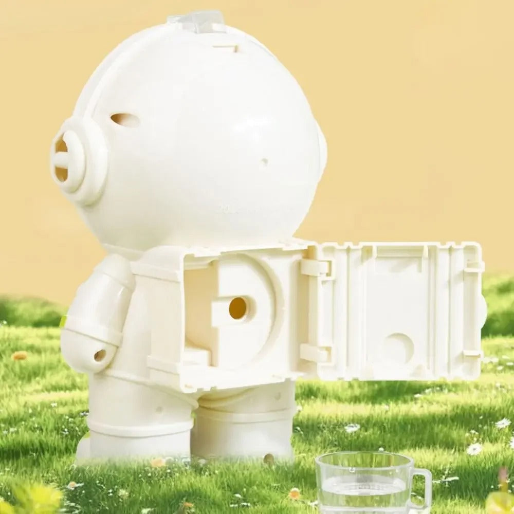Astronaut drinking bottle for children